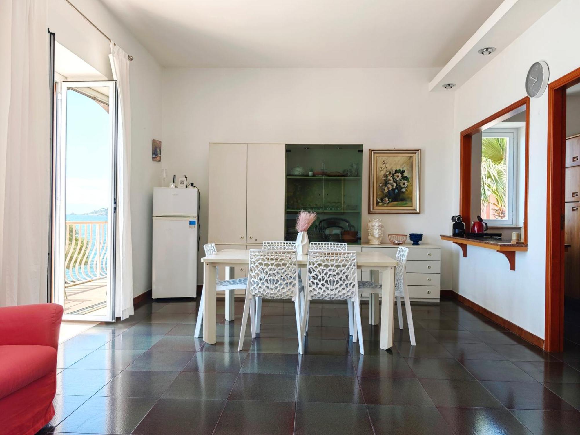 Super Panorama & Astonishing Apartment Seaview Giardini Naxos Exterior photo